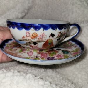 Vintage Japanese 1920's - 1950's Porcelain Kutani Teacup Saucer Geisha